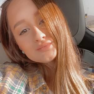 Meet your Posher, Isabella